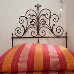 Сasa de vacaciones Luxurious In With Garden