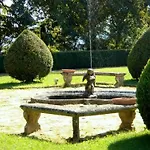 Hébergement de vacances Luxurious In With Garden *