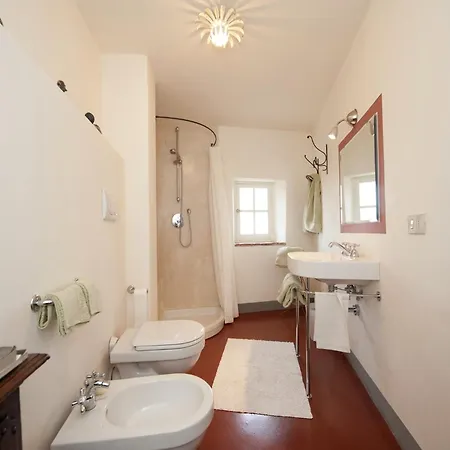 Dom wakacyjny Luxurious In With Garden Rocca Grimalda