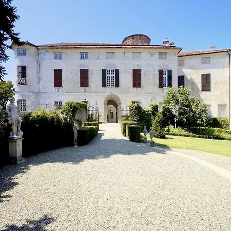 Luxurious In With Garden * Rocca Grimalda