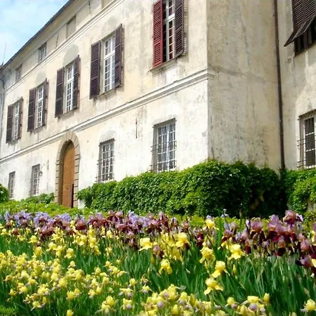 Luxurious In With Garden *