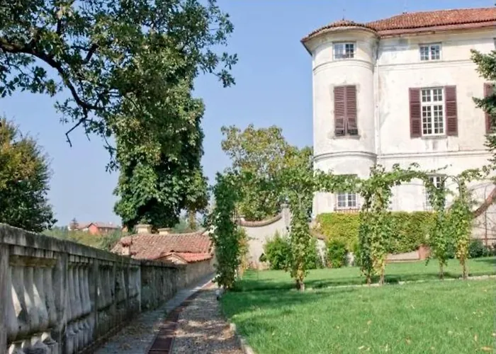 Luxurious In With Garden Rocca Grimalda