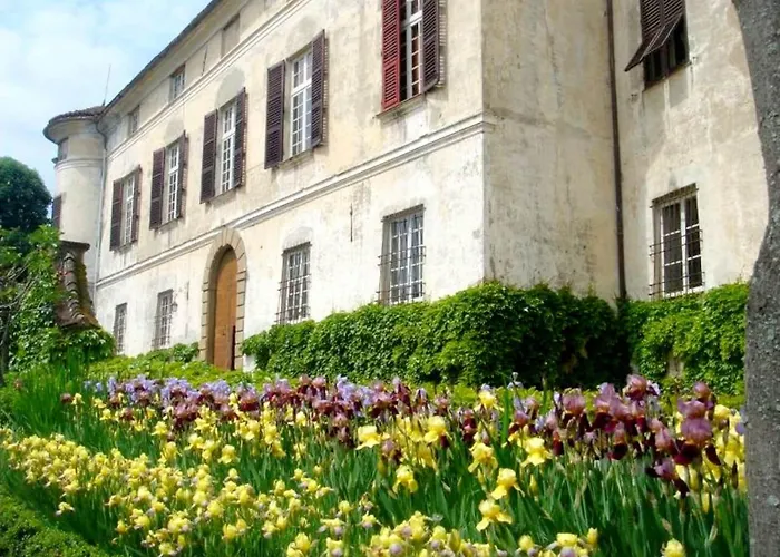 Luxurious In With Garden *