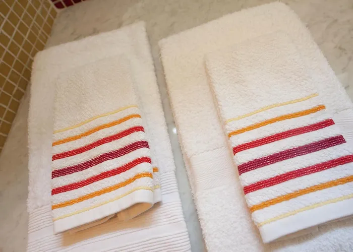 Σπίτι διακοπών Luxurious In With Garden *